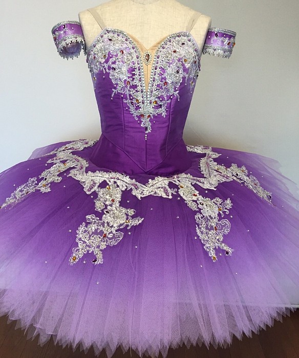 レンタル衣装:女性子どもサイズのヴァリエーション¥6000〜