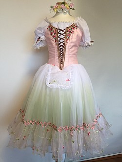 村娘D150〜160cm ¥6000 S丈55cm