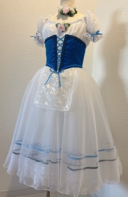 ジゼル　140〜150cm×1 ¥6000 S丈56cm