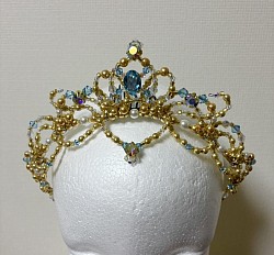ゴールドブルーティアラ ¥2000