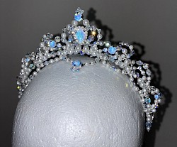 シルバーブルーティアラ　¥2000